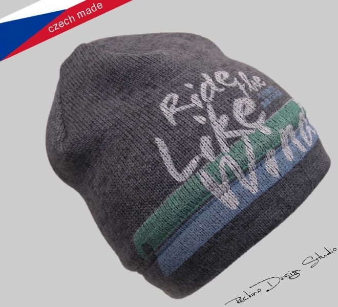 Chlapecká pleteninová zimní čepice -šedá barva