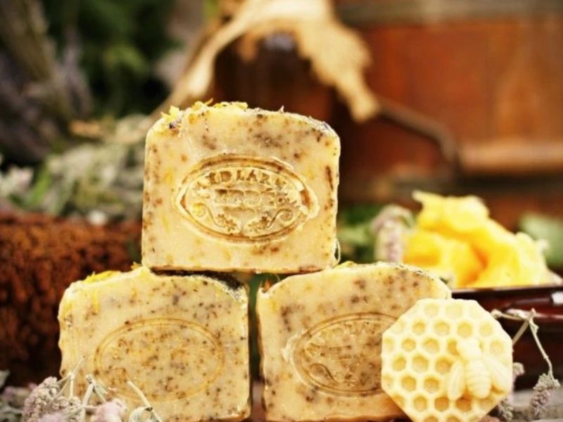Farmářské mýdlo s lanolínem meduňkové 50g