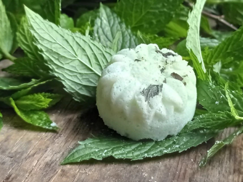Mátová šumivá bombička do koupele 25g