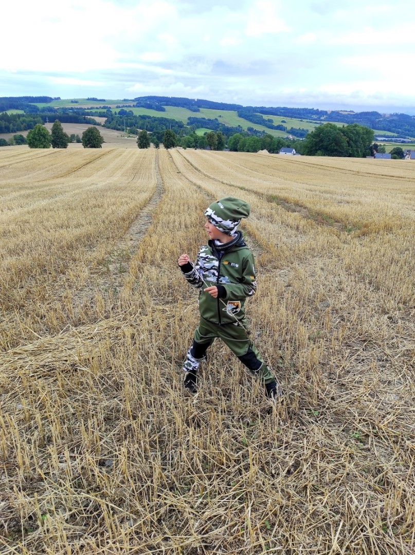 Dětská softshellová bunda Game černá WAMU