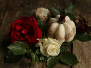 Přírodní šampuk  Magnesium, růžový jíl a keratin 80g